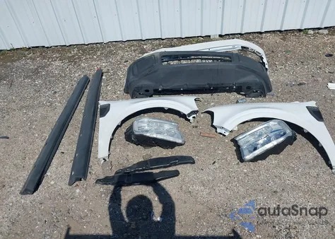 2024 Ford Maverick Xlt z USA, uszkodzony, nr VIN 3FTTW8H38RRA82985